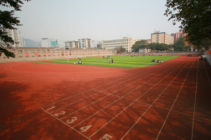 2020年重慶云陽鳳鳴中學(xué)報(bào)名條件、招生要求及招生對象