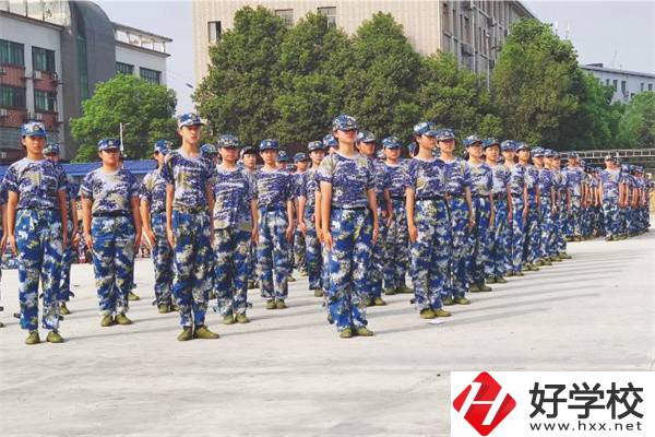 益陽市衛(wèi)生職業(yè)技術(shù)學校軍訓