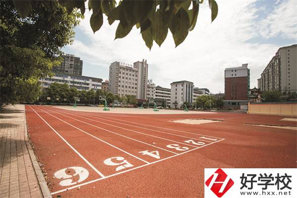 衡陽市信息網絡工程學校是公辦還是民辦？學費是多少？