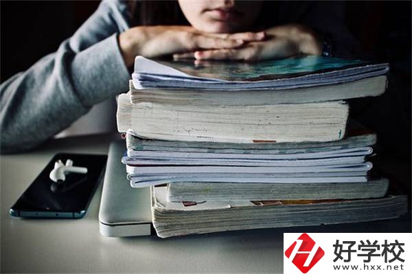 湖南初中畢業(yè)選3+2還是3+3？有五年制大專推薦嗎？