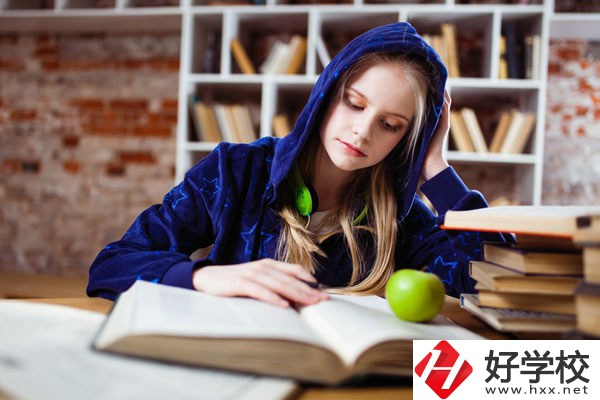 南岳區(qū)職業(yè)中等專業(yè)學校有哪些專業(yè)？